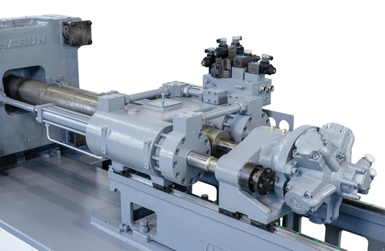 Precision Engineering Victory Injection Molding Machine for High-Standard Products