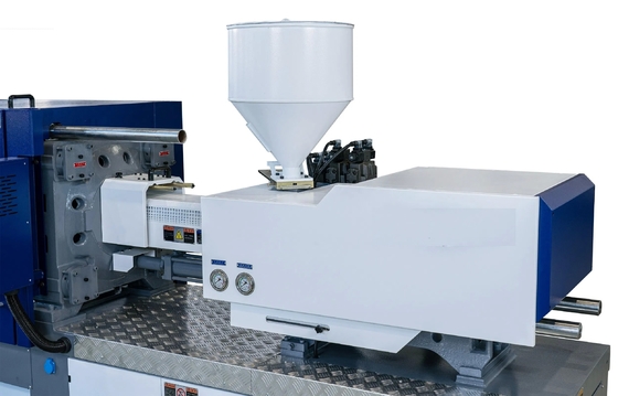 Efficient Operation Friendly Operational Injection Molder for Anti-Salivation Design