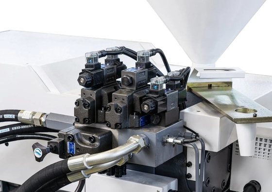 Super Energy Saving Low Deformation Injection Molder for Backpressure Reduction